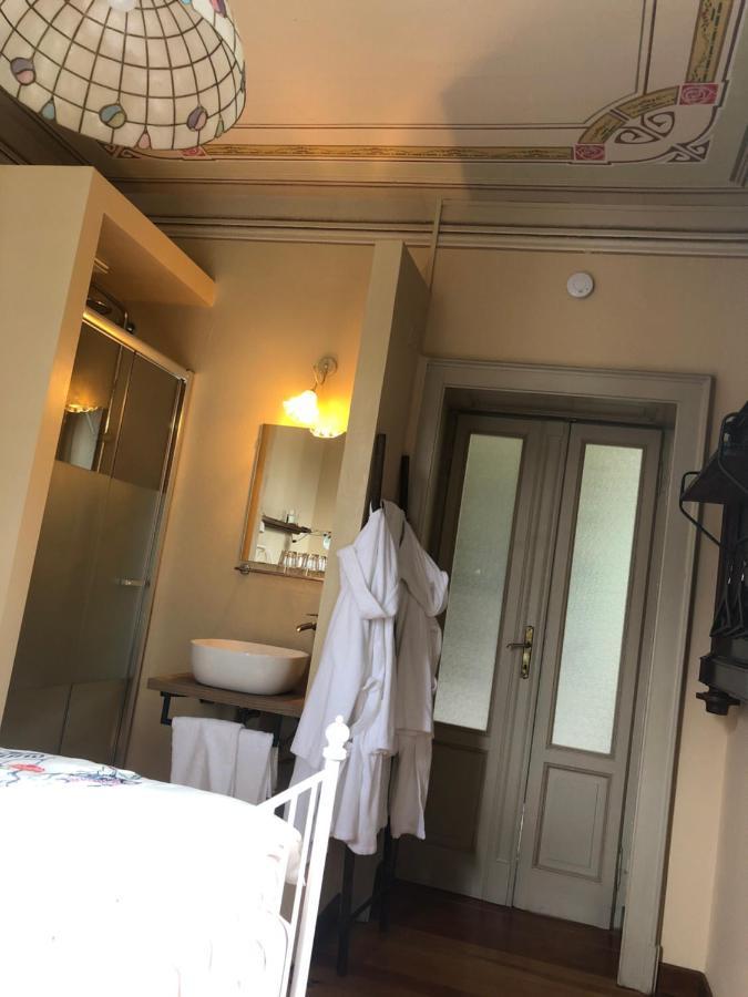 Villa Il Maiale Bianco Bed & Breakfast Сан-Феделе-Интельви Экстерьер фото